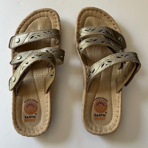 Earth Spirit | Gelron 2000 Metallic Lazer cutout Sandals - Picture 1 of 10